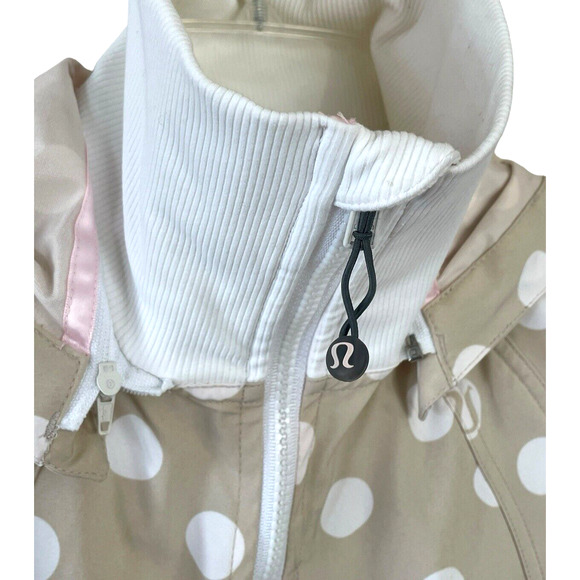 LULULEMON Size Small Beige White Polka Dot Front Zip Hooded Belt Rain Jacket - Picture 7 of 10